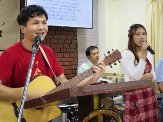 WorshipServices5
